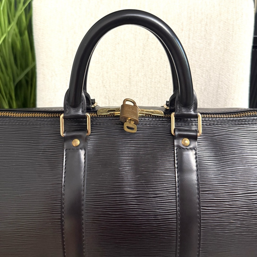 Authentic Louis Vuitton unisex Keepall 45 bag black Epi leather - Picture 9 of 16